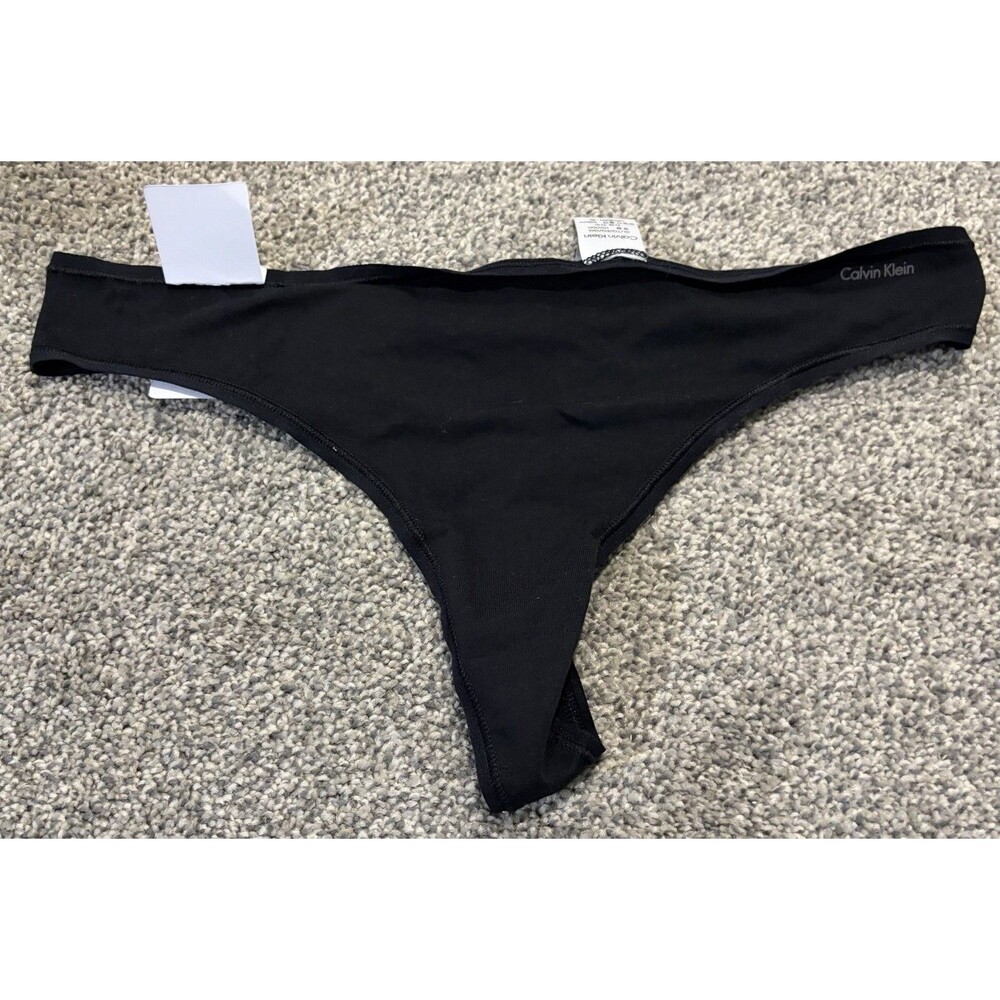 Women’s Calvin Klein Black Thong Underwear Size XL NWT A2